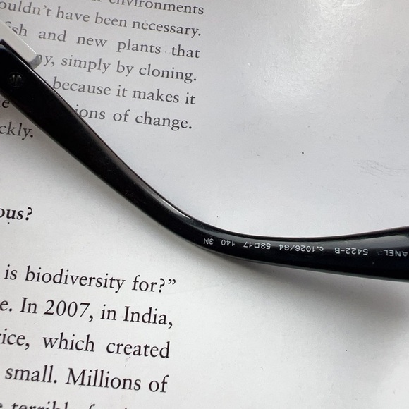 Chanel Square Crystal Logo Sunglasses Grey and Black - Picture 5 of 6